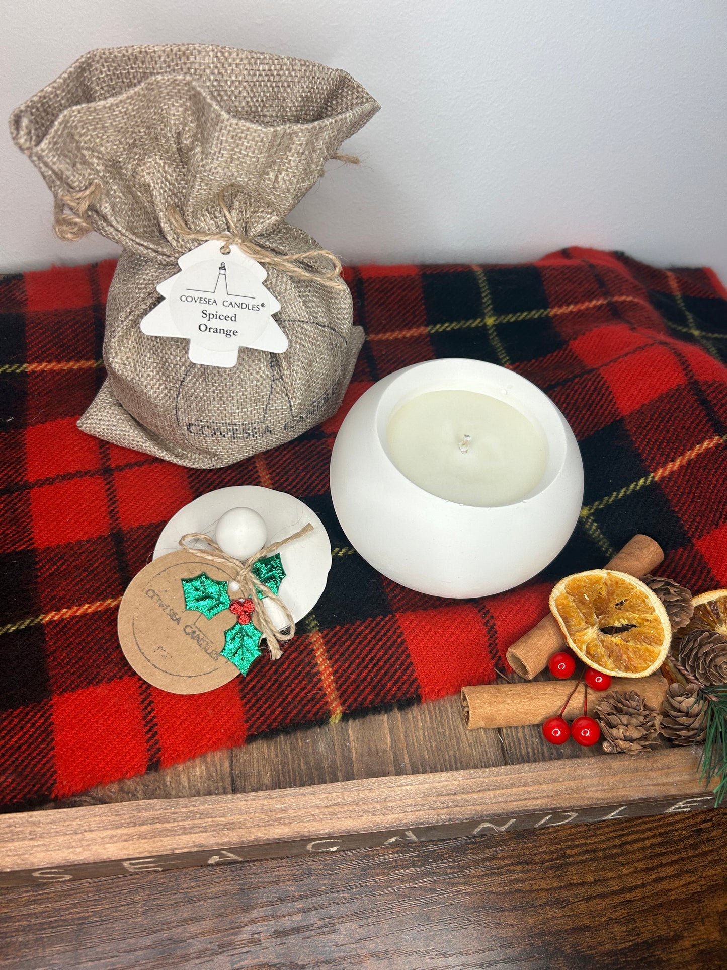 Spiced Orange Santa Sack White Chubby Pot Candle