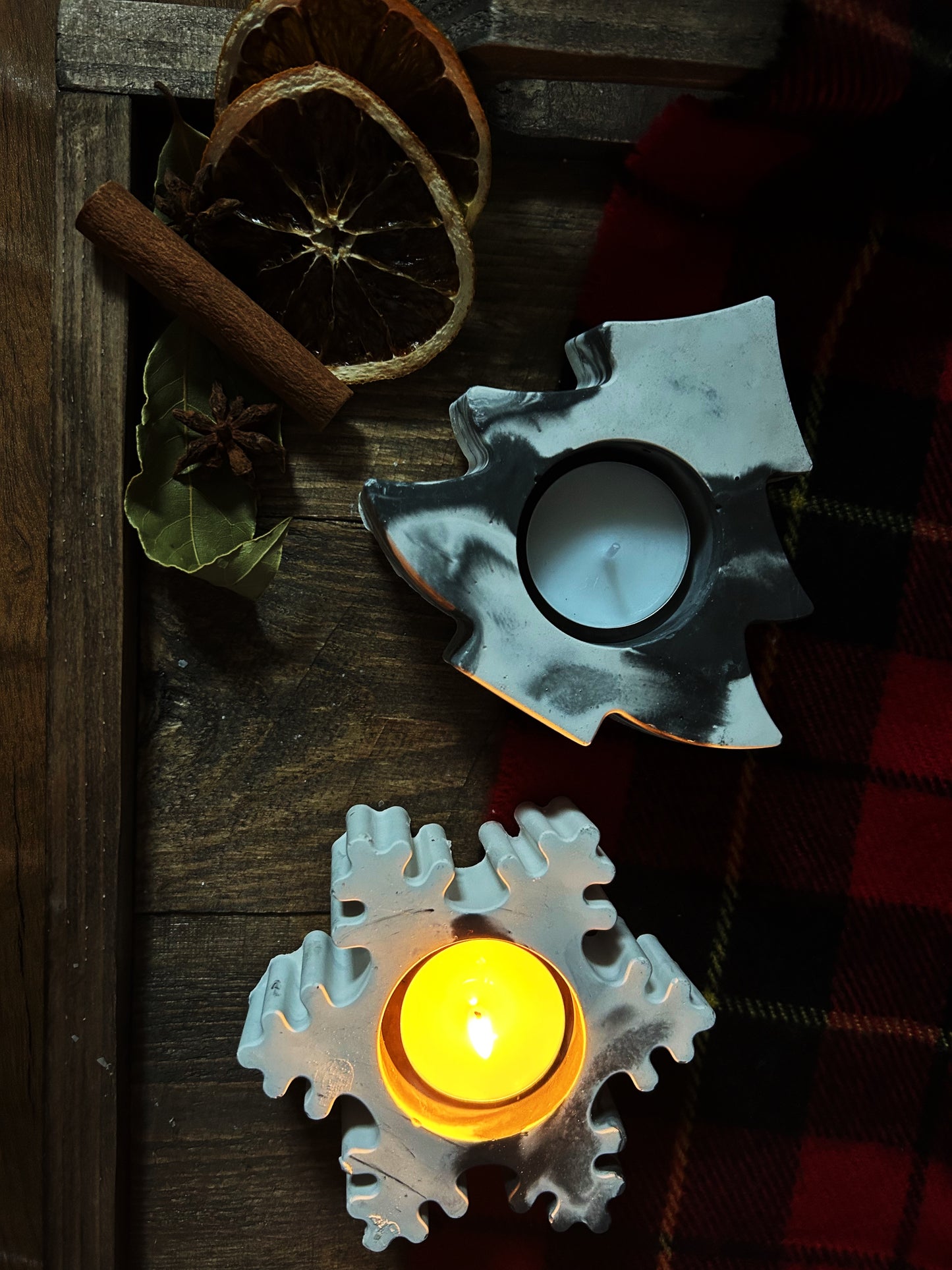 Marble Christmas Tealight Holders