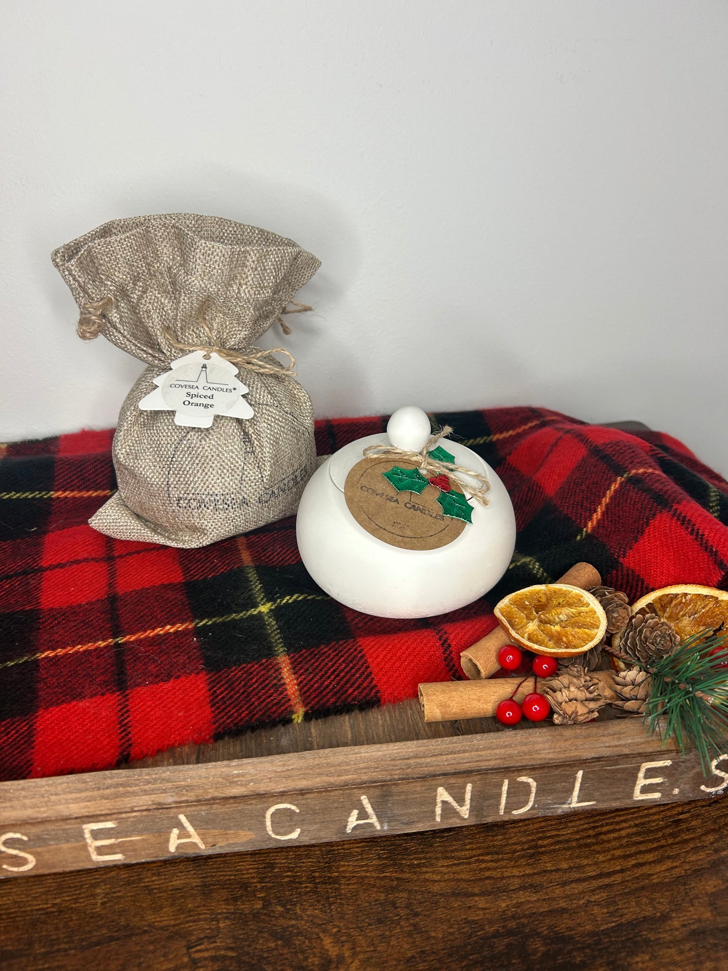 Spiced Orange Santa Sack White Chubby Pot Candle