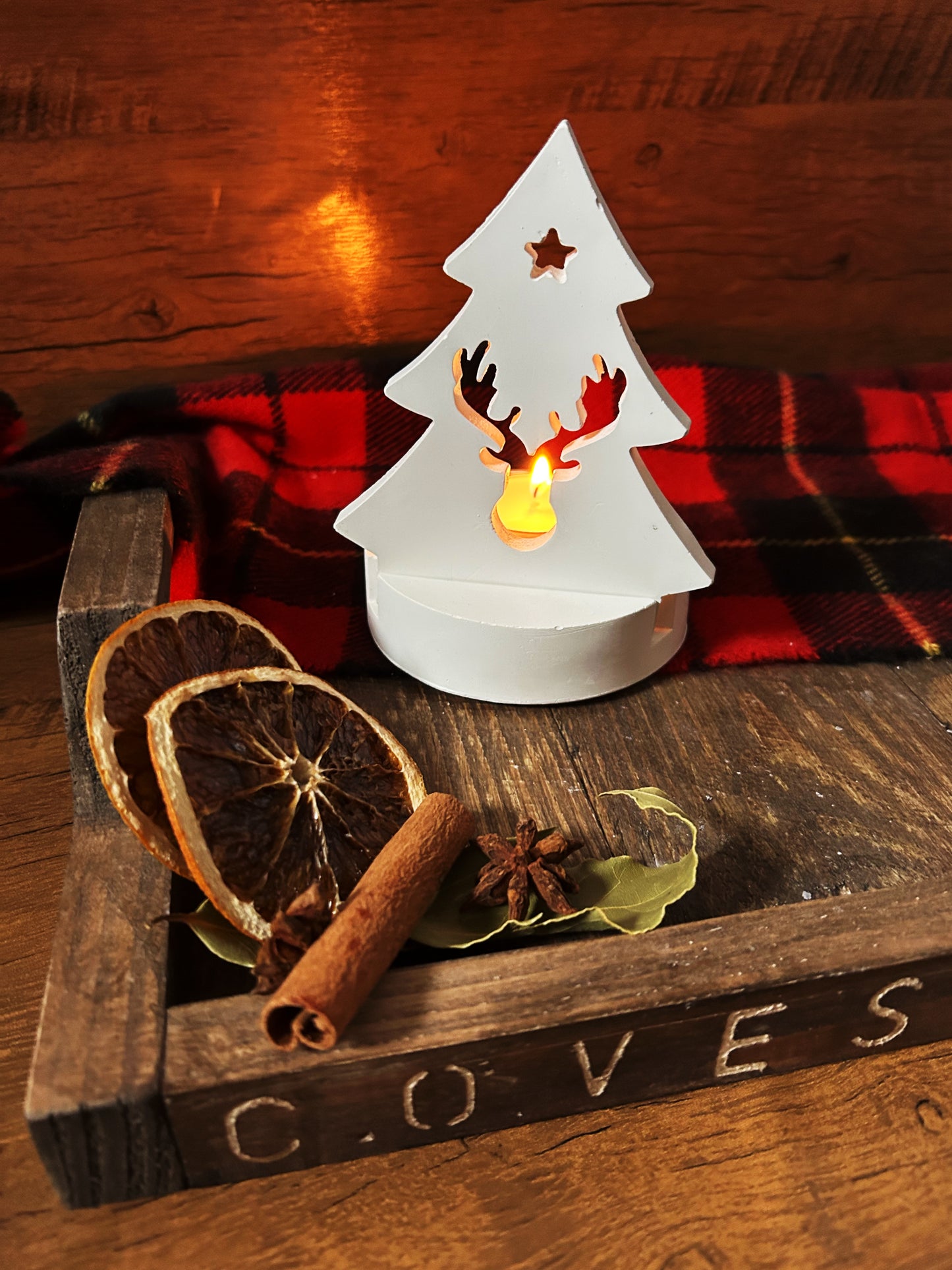 Christmas Tealight Holder