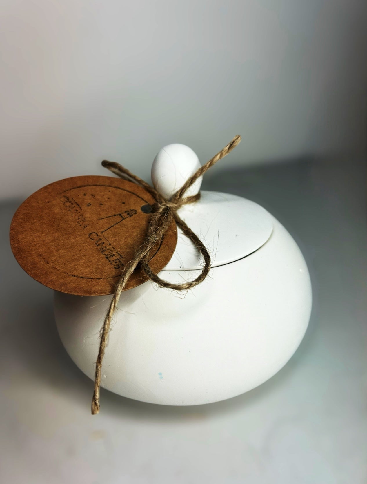 White Chubby Pot Candle